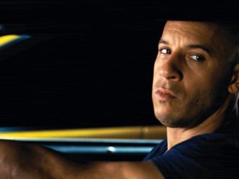 Стоп-кадр из к/ф «Форсаж 4». Стоп-кадр из к/ф «Форсаж 4».