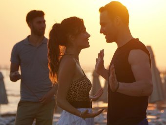 Кадр из сериала «Постучись в мою дверь». Кадр из сериала «Постучись в мою дверь».