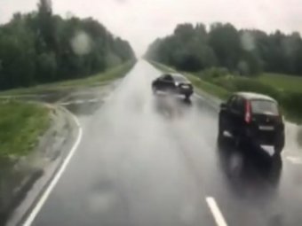 Стоп-кадр из видео Госавтоинспекции Архангельской области. Стоп-кадр из видео Госавтоинспекции Архангельской области.