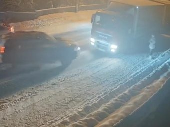 Стоп-кадр из видео Госавтоинспекции Архангельской области. Стоп-кадр из видео Госавтоинспекции Архангельской области.