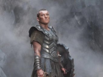 На фото — Персей. Кадр из к/ф «Битва Титанов». На фото — Персей. Кадр из к/ф «Битва Титанов».