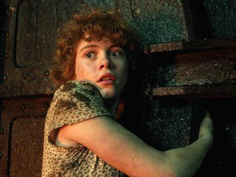 Стоп-кадр из фильма «Оно». Стоп-кадр из фильма «Оно».