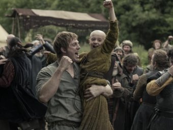 Стоп-кадр из сериала. Стоп-кадр из сериала.