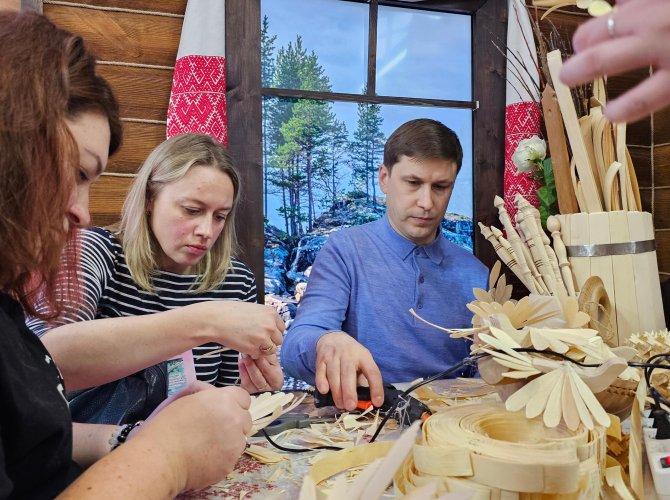 О, да! Сам Иоанн Новиков, сенатор. Фото архгорадмина.