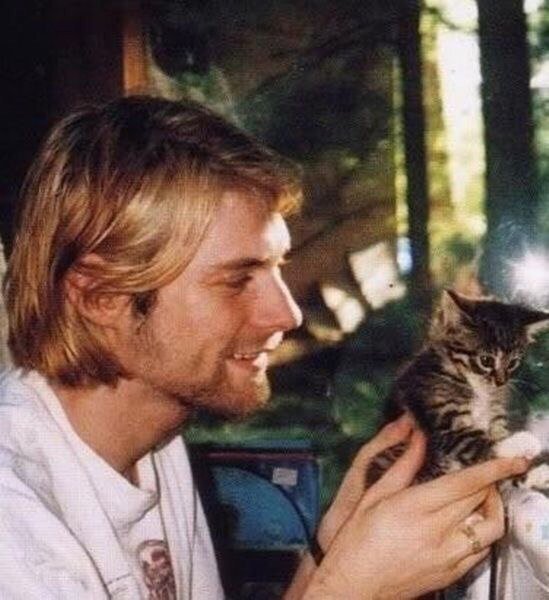 Курт Кобейн очень любил животных. Фото: «Nirvana».
