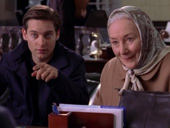 Кадр из к/ф «Человек-паук 2».