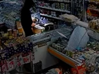 На фото: стоп-кадр видео УМВД.