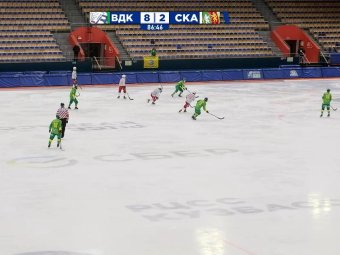 На фото: стоп-кадр с трансляции матча.