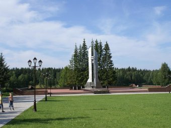 Мемориал, посвященный воинам-ракетчикам. Фото: Михаил Притчин. 