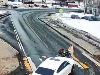 Стоп-кадр из видео ГАИ Архангельской области. 