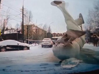 Стоп-кадр из видео ГАИ Архангельской области. 