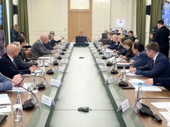 Фото пресс-службы областного правительства.