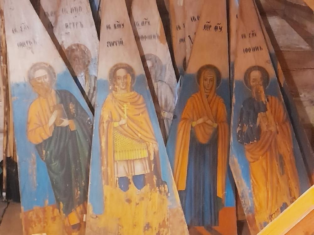 В Кенозерском нацпарке завершена реставрация «неба» часовни Казанской ...