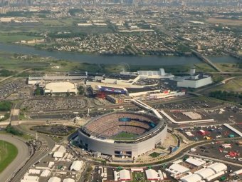 East Rutherford — боро в округе Берген штата Нью-Джерси, являющееся частью внутреннего кольца пригородов Нью-Йорка и находящееся в 11 км к западу от Манхэттена.