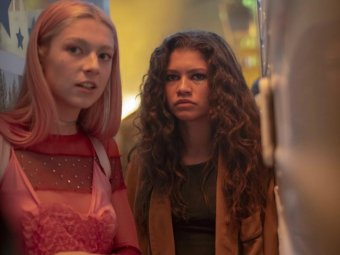 На фото кадр из сериала «Эйфория». 